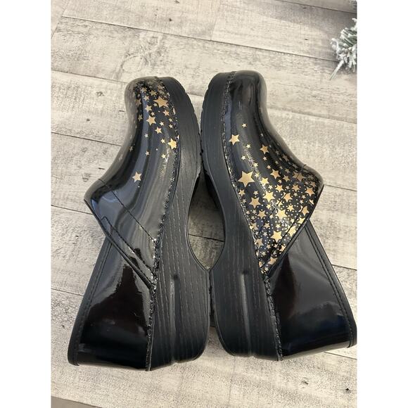 Dansko Clogs 40 Falling Gold Stars Black/ Gold Stars - Great Condition - Picture 6 of 10